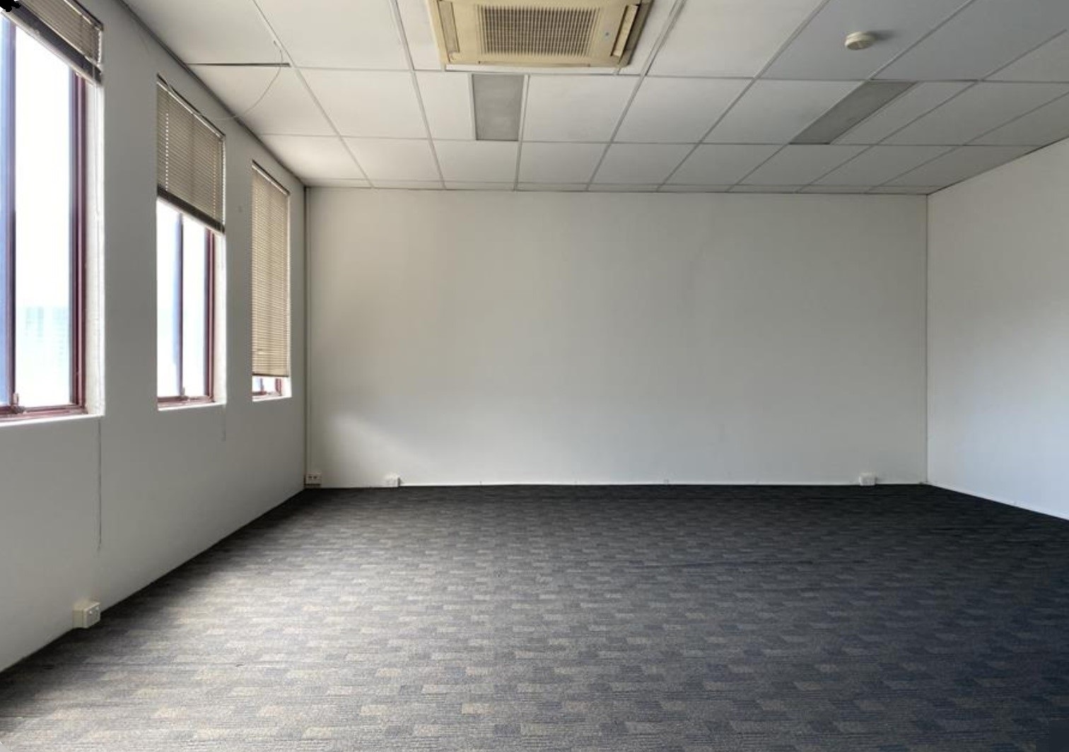 Duck st 4 u3 office.jpg 1